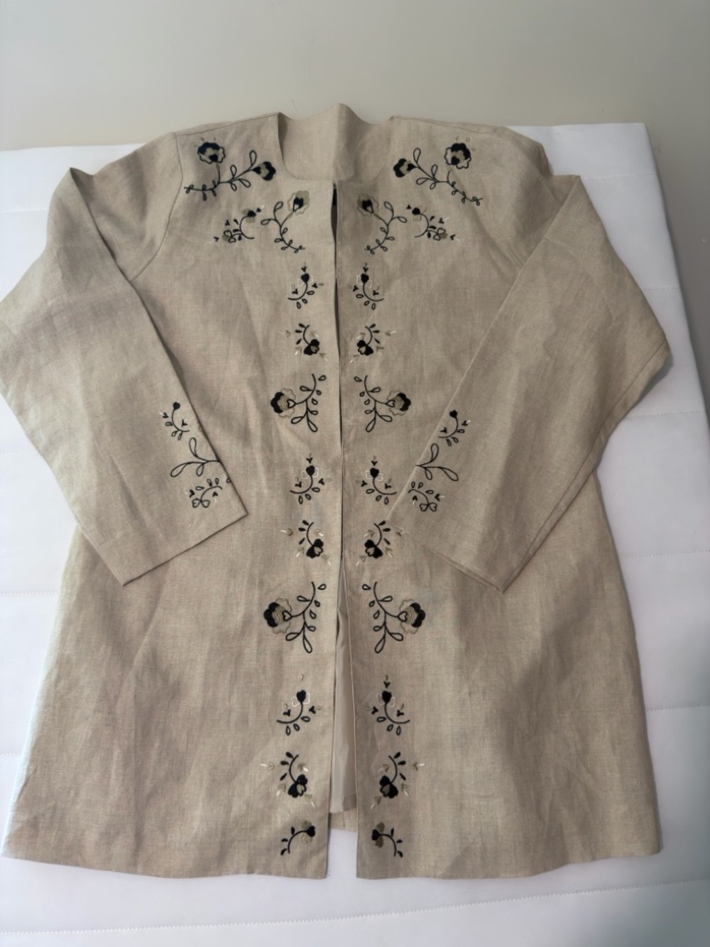 Relativity Beige Linen Floral Embroidered Hook & Eye Mid-Length Jacket Women's L